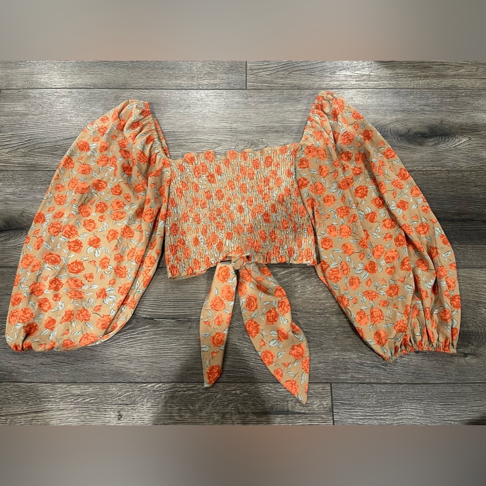 Flower Pattern Top - Picture 3 of 3